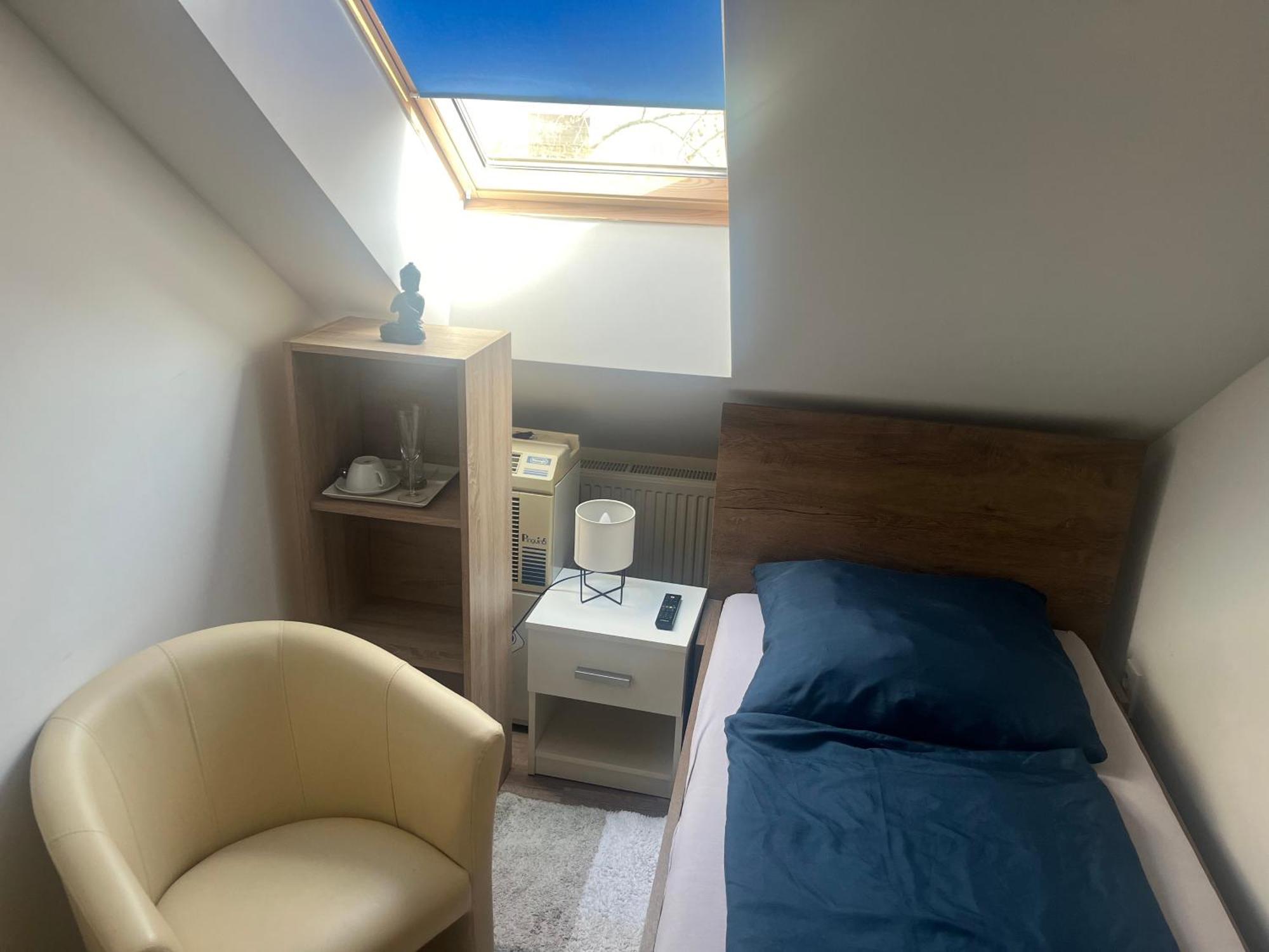 Jokai Apartman 科马尔诺 外观 照片